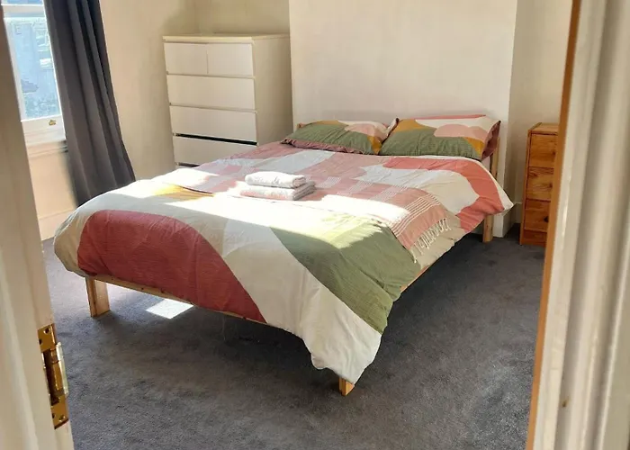 4 Bedroom House, Close To The O2 And Greenwich
